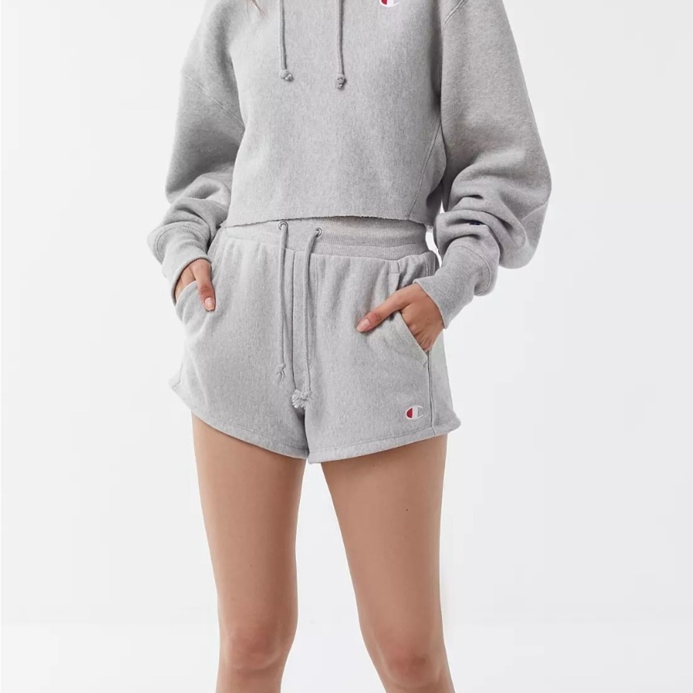 Champion & UO High Waisted Reverse Weave Drawstring Short Gray Size Medium